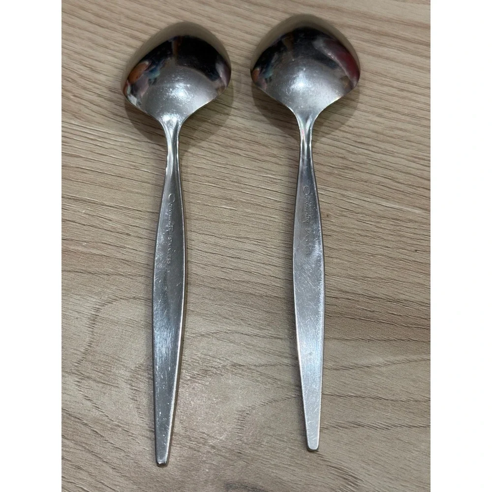 Oneida Community Venetia Stainless Steel Flatware Set of 2 Soup Cereal Spoons